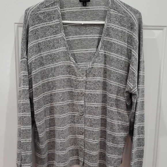 Torrid Gray Strped Crop Style Sweater - Picture 1 of 7
